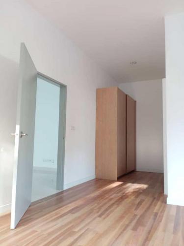 Block A - wardrobes installed.