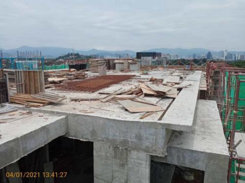 Block B - roof slab in progress.