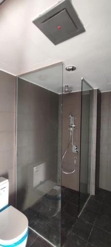 Block B - Bathroom 2 fully installed. 