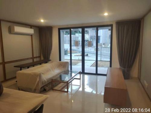 Block B - view of Show Unit (Living) in progress.