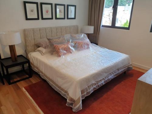 Show Unit - Master bedroom.